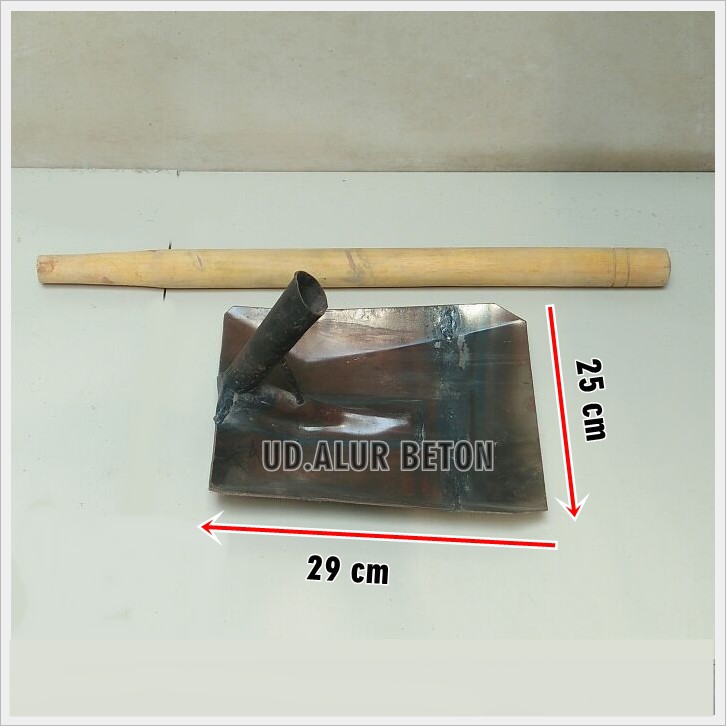 Jual Cangkul Sekop Baja Hitam - PacuL Sekrop Gagang Kayu | Shopee Indonesia