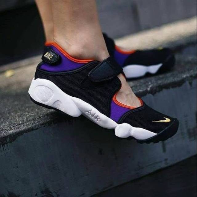 jual sepatu nike air rift original