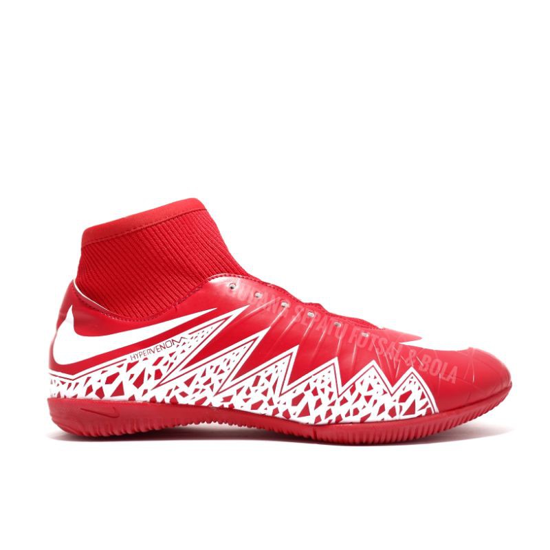 Sepatu futsal 2025 nike hypervenom merah