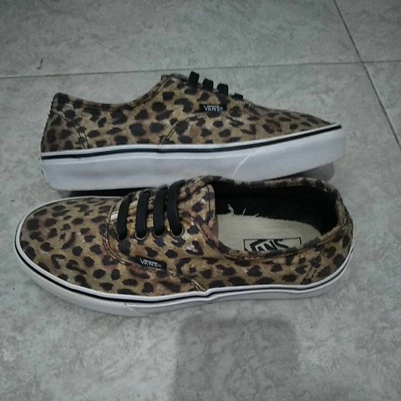 SEPATU VANS AUTHENTIC LEOPARD SIZE 37 INSOLE 23 CM MADE IN CHINA