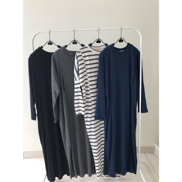 Dress Wanita Hitam Putih Garis Garis Leher V Lengan Pendek main image 0