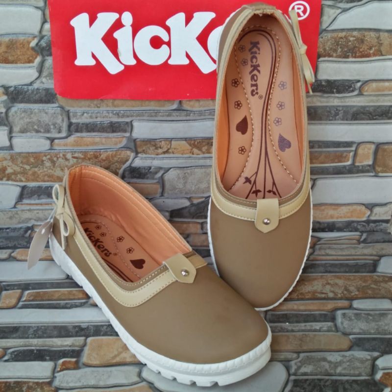 Jual Sepatu Kickers Wanita Slip On Terbaru Bigsize Jumbo Ukuran Besar