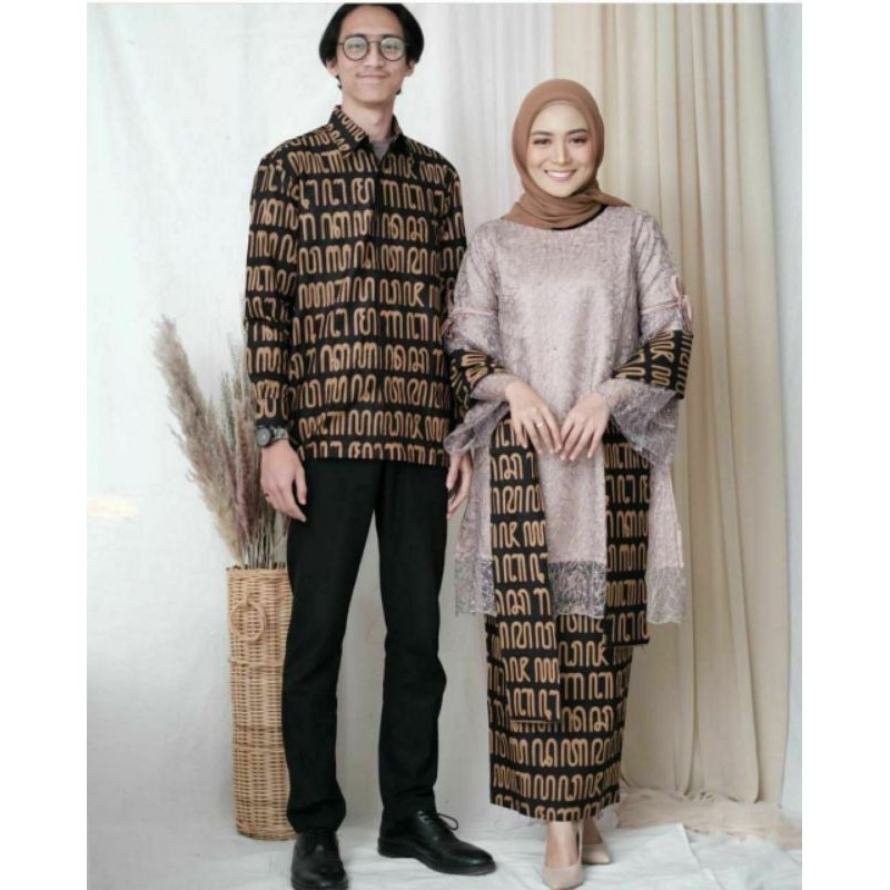 Jual Couple Kebaya Batik Brokat Tille Modern Sarimbit Motif Aksara Jawa