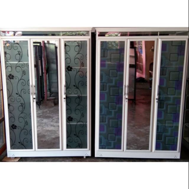 Jual Lemari Pakaian Aluminium Frame Putih Susu Sunblash kaca es 3 pintu ...