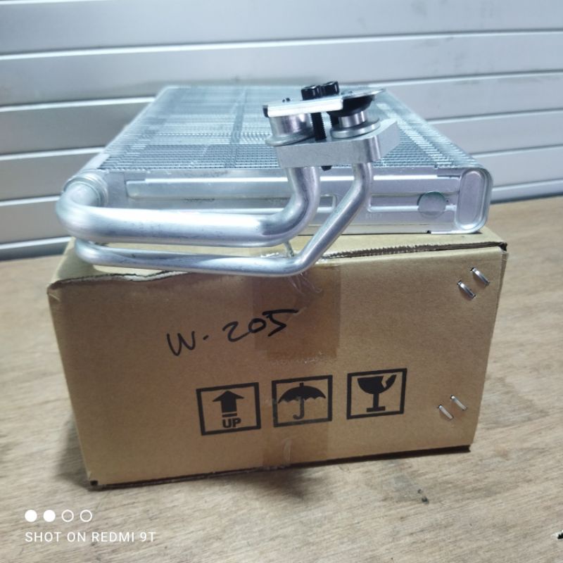 Jual EVAPORATOR AC MERCY W205 | Shopee Indonesia