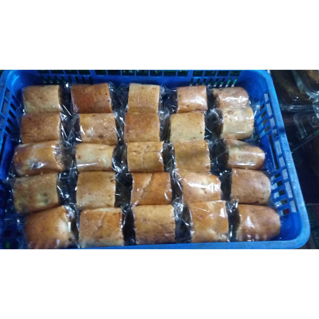 Jual Roti Isi / Kue Subuh / Kue Basah / Jajanan Pasar Senen | Shopee ...