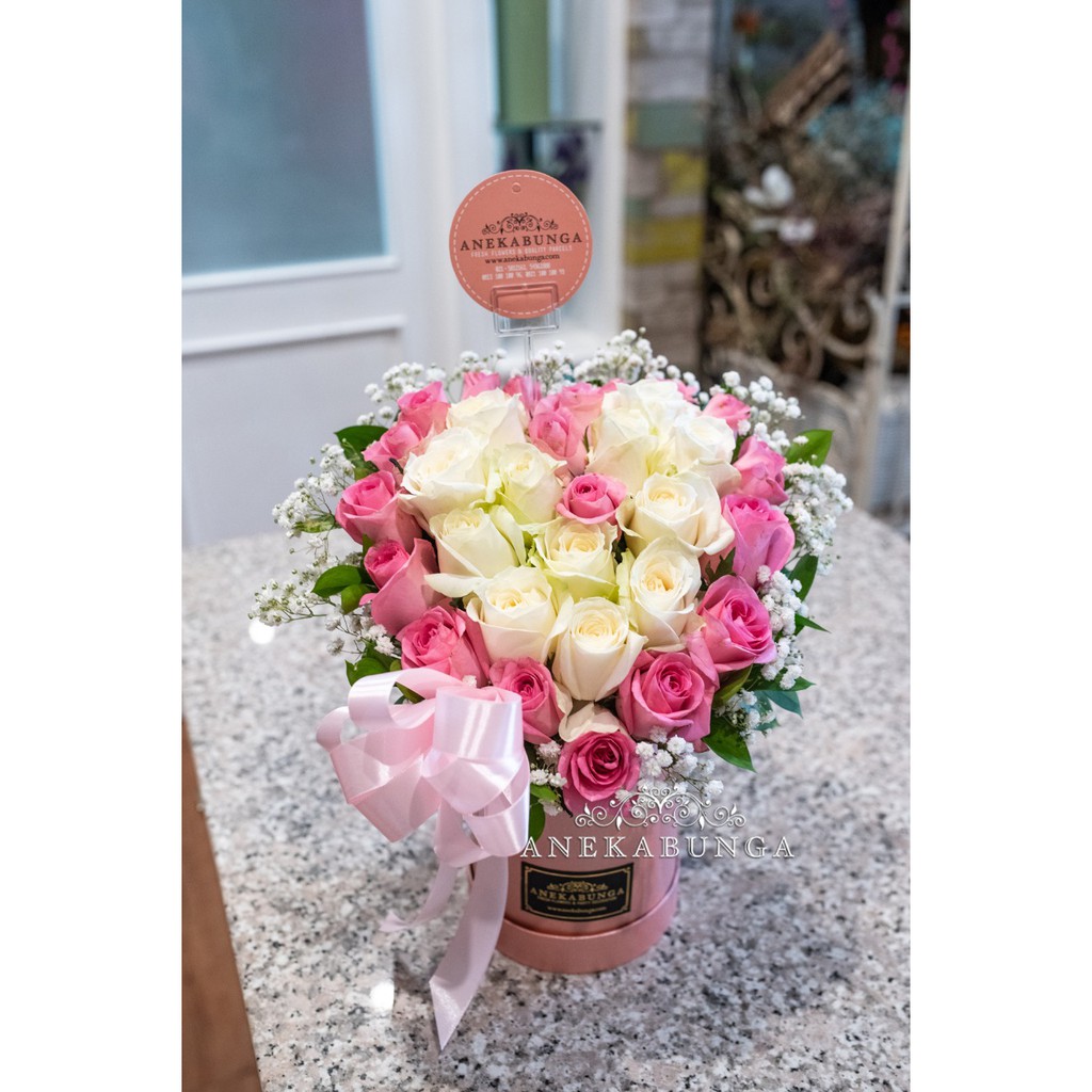 Jual Flower Box Pink White Love Shape Bunga Mawar Putih Asli Pot Vas ...