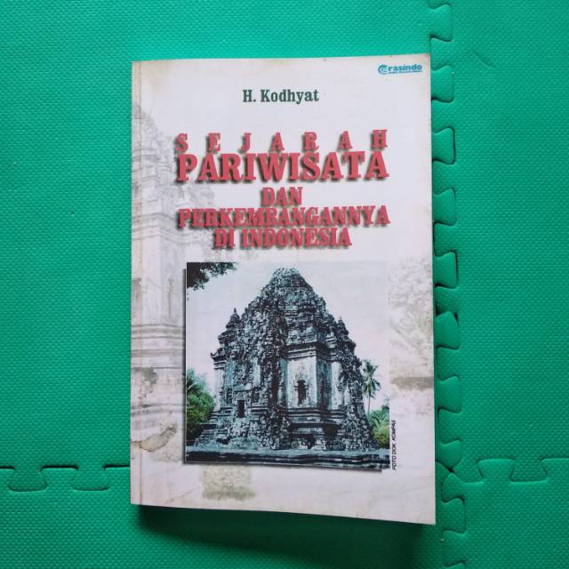 Jual Buku Sejarah Pariwisata Dan Perkembangannya Di Indonesia | Shopee ...