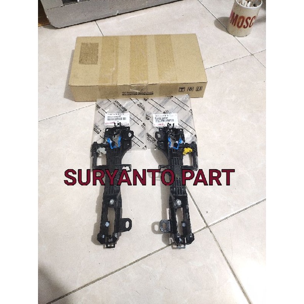 Jual Frame Sub Assy Handle Lapisan Dalam Pintu Depan Toyota Innova ...