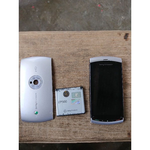 Étui Ultra Slim Pour Sony Ericsson U5i Vivaz – Cuir écologique – Neuf
