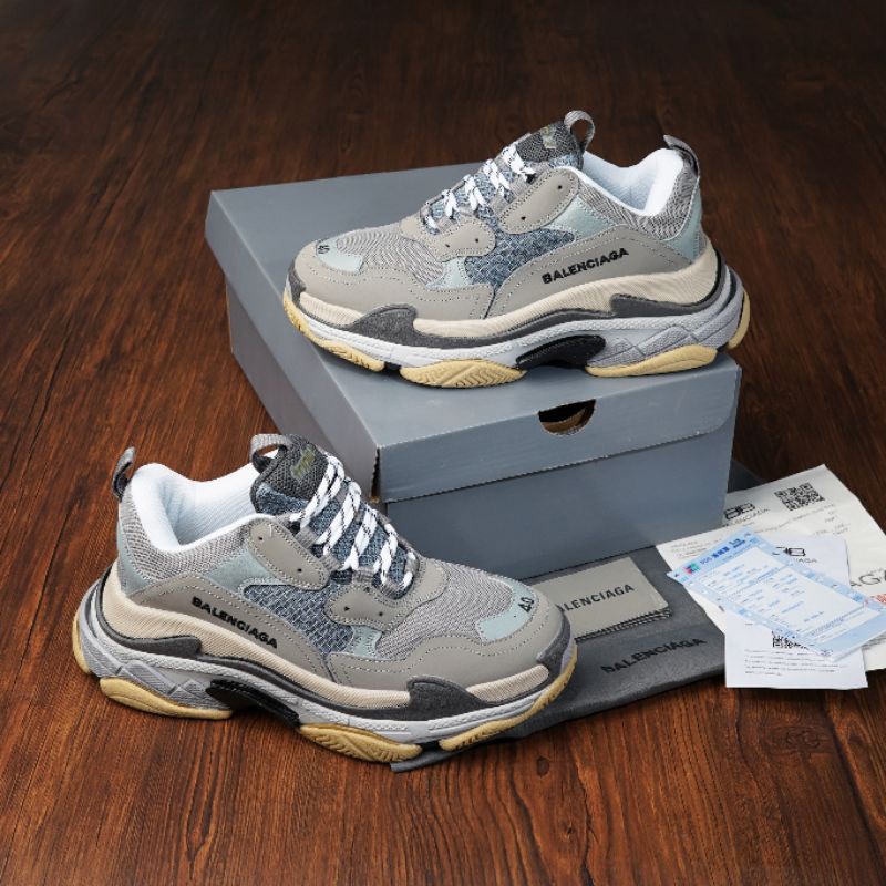 Balenciaga triple s murah deals