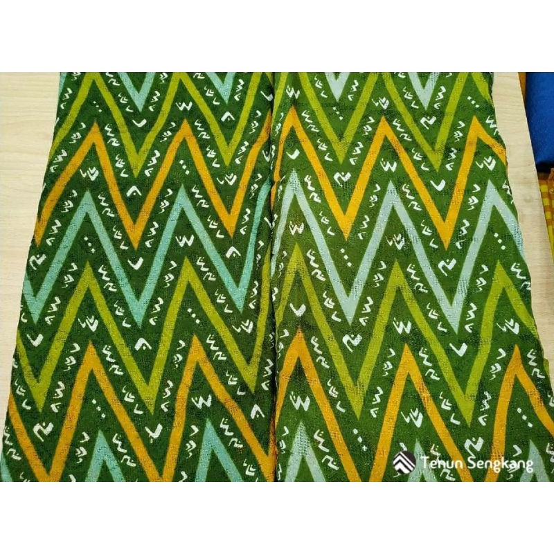 Jual Kain Tenun Dobby Batik Bugis Makassar Hijau- Tenun Sengkang PRU-19 ...