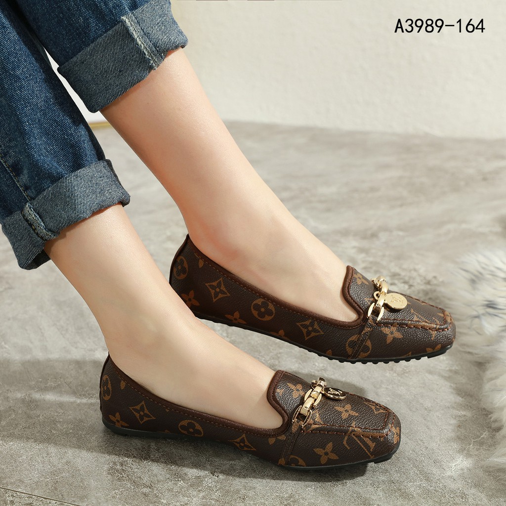 LV LOUIS VUITTON #319-164 / SEPATU FLAT SHOES WANITA BATAM