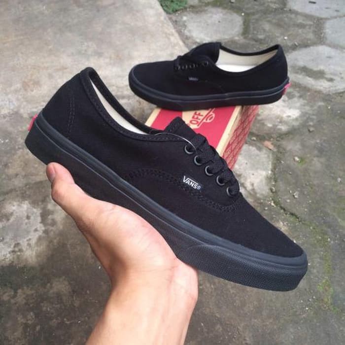 Sepatu vans outlet authentic black