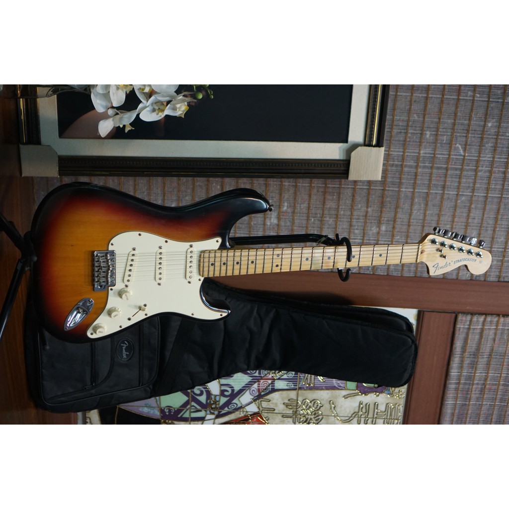 Jual Fender American Highway One Stratocaster USA Sunburst Shopee