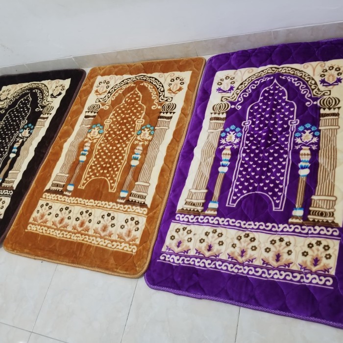 Jual Sajadah Tebal Sajedah Fashion Muslim Lebaran Tebal Alat Sholat ...