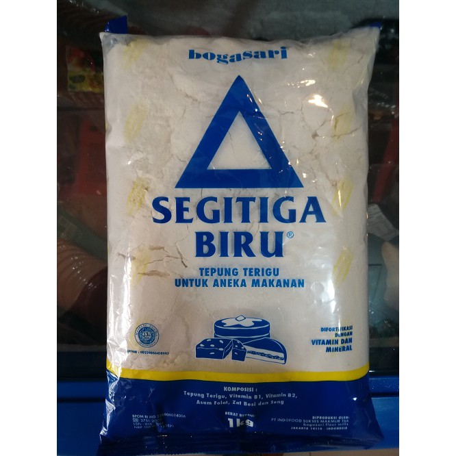 Jual Tepung Segitiga Biru Tepung Terigu Segitiga Biru 500gr 1kg