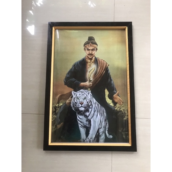 Jual Cetak gambar prabu siliwangi dan macan putih plus bingkai uk65cm x