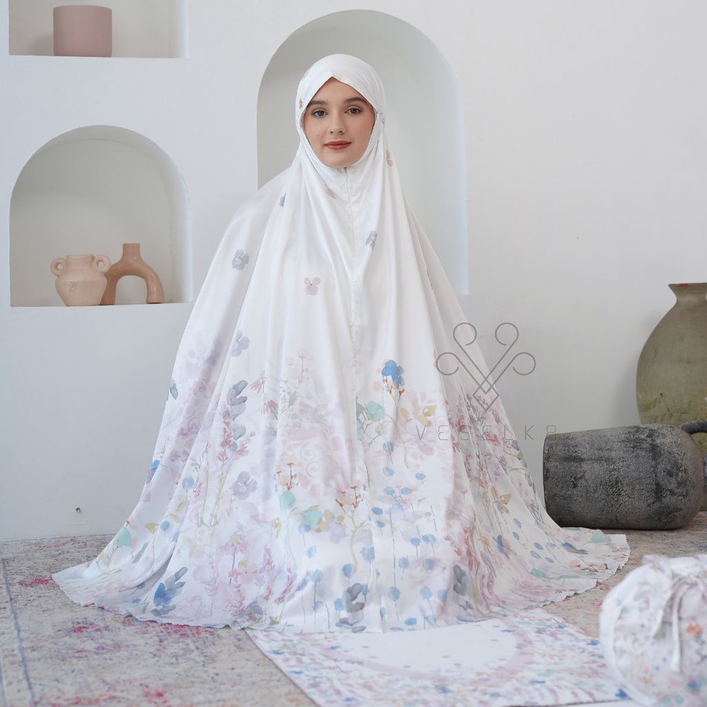 Veselka Diantha Signature Prayer Set 2 in 1 Ponco Zipper Mukena Telekung Traveling Motif