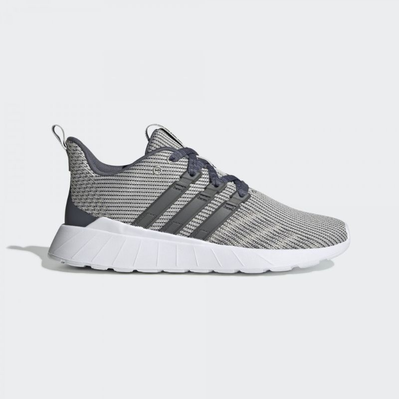 adidas questar flow harga