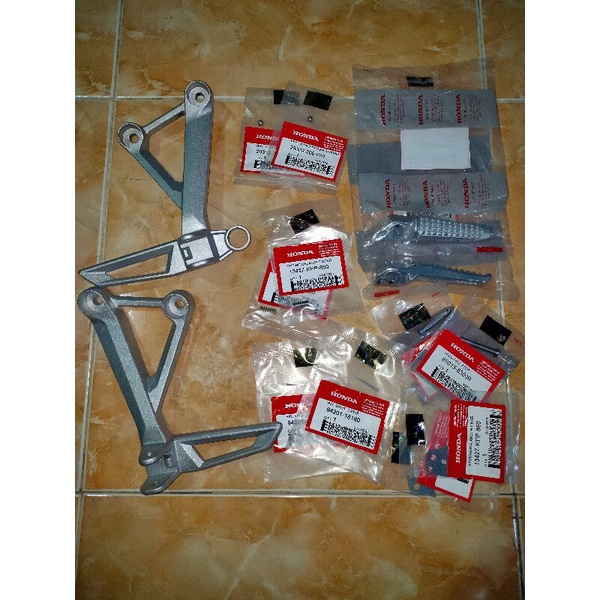 Jual Footstep belakang k15 footstep dudukan step cb150r v3 v4 holder ...