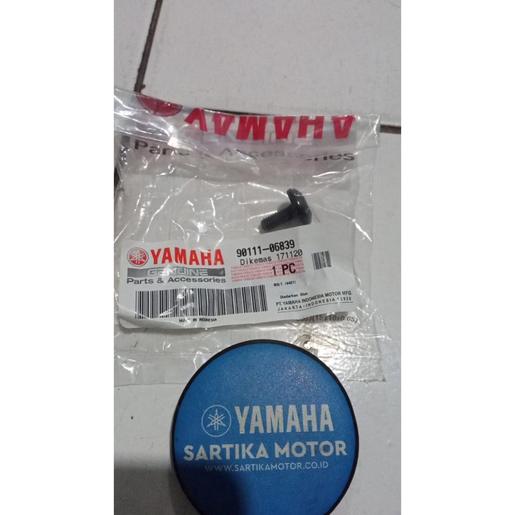 Jual Baut Original Bolt Baut Cover Body Yamaha Xmax Shopee Indonesia