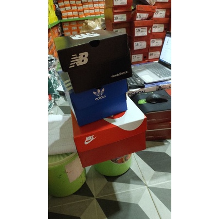 Jual aneka kardus sepatu baru berbagai merek | Shopee Indonesia