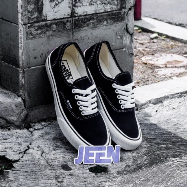 Vans authentic sale shopee