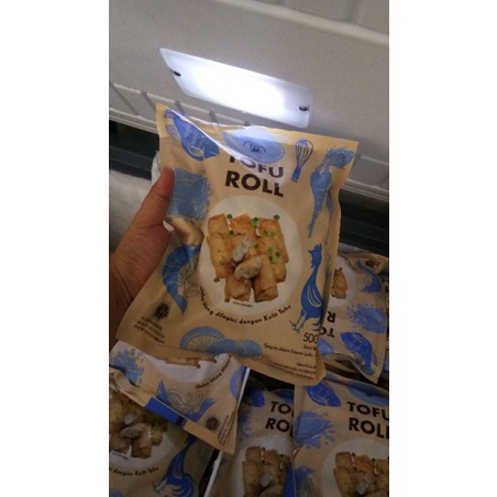 Tofu Roll dengan Kulit Lumpia yang Sudah Digoreng