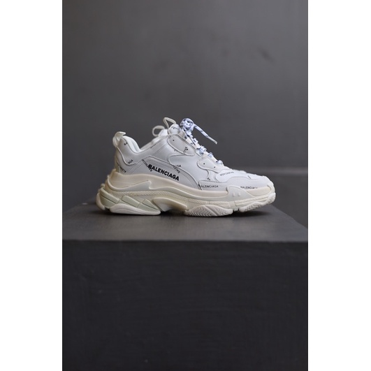 balenciaga triple s white farfetch