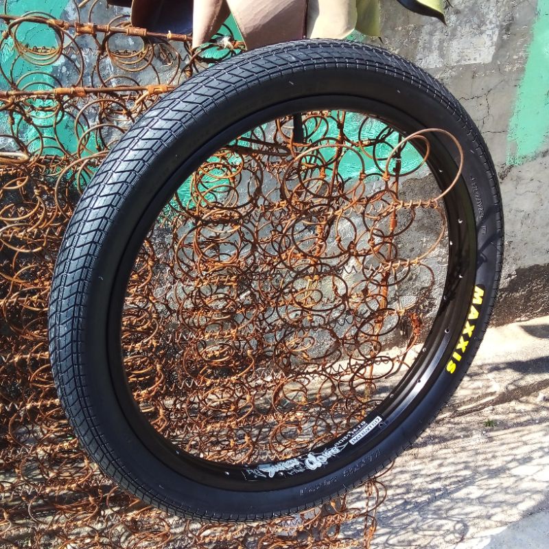 Maxxis grifter 20 x clearance 2.10