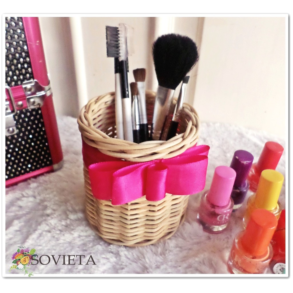 Jual Tempat Kuas Makeup Rotan / Brush Set Organizer / Brushes Makeup ...