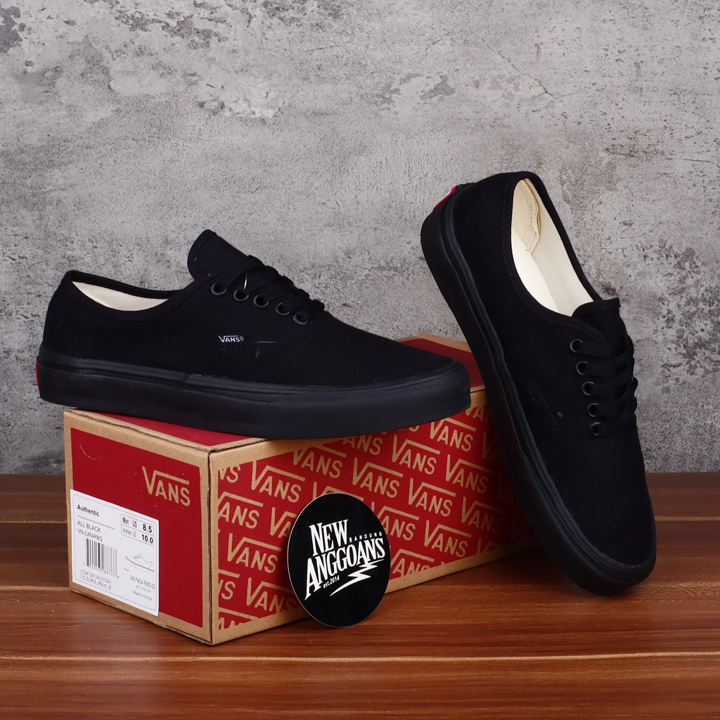 Sepatu vans 2025 authentic hitam