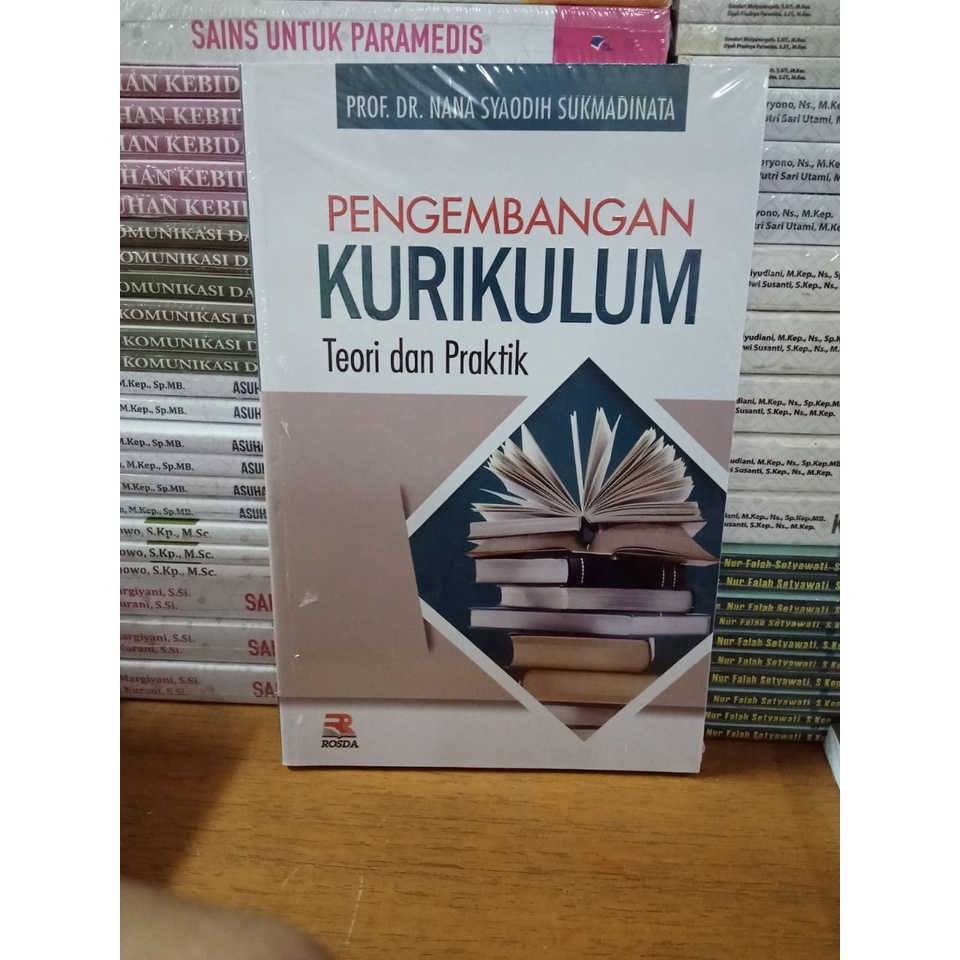 Jual BUKU PENGEMBANGAN KURIKULUM | Shopee Indonesia