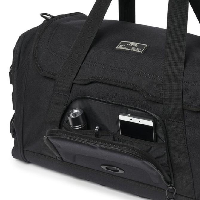 Oakley icon duffle online