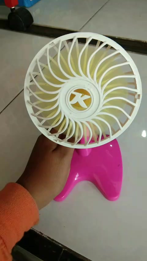 Jual Mainan Kipas Angin MF 01 Mini Fan Menggunakan Baterai | Mainan ...