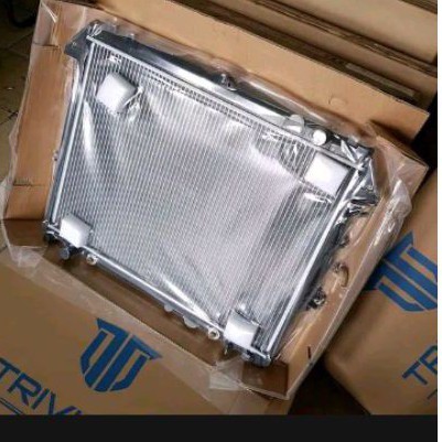 Jual radiator Inova Fortuner bensin metic sama pakai ready stok ...