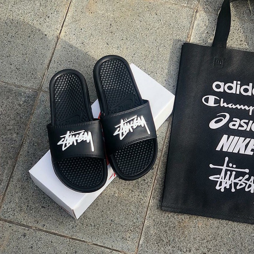 Harga sandal nike x stussy online original