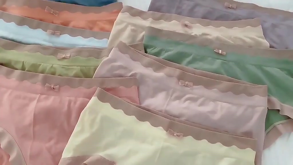 Jual HC Celana Dalam Wanita 6921 Renda Pita gelombang Kolor Wanita ...