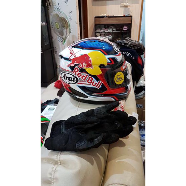 Arai best sale red bull