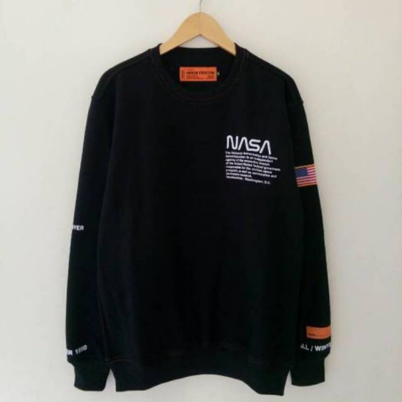 Harga crewneck nasa hotsell
