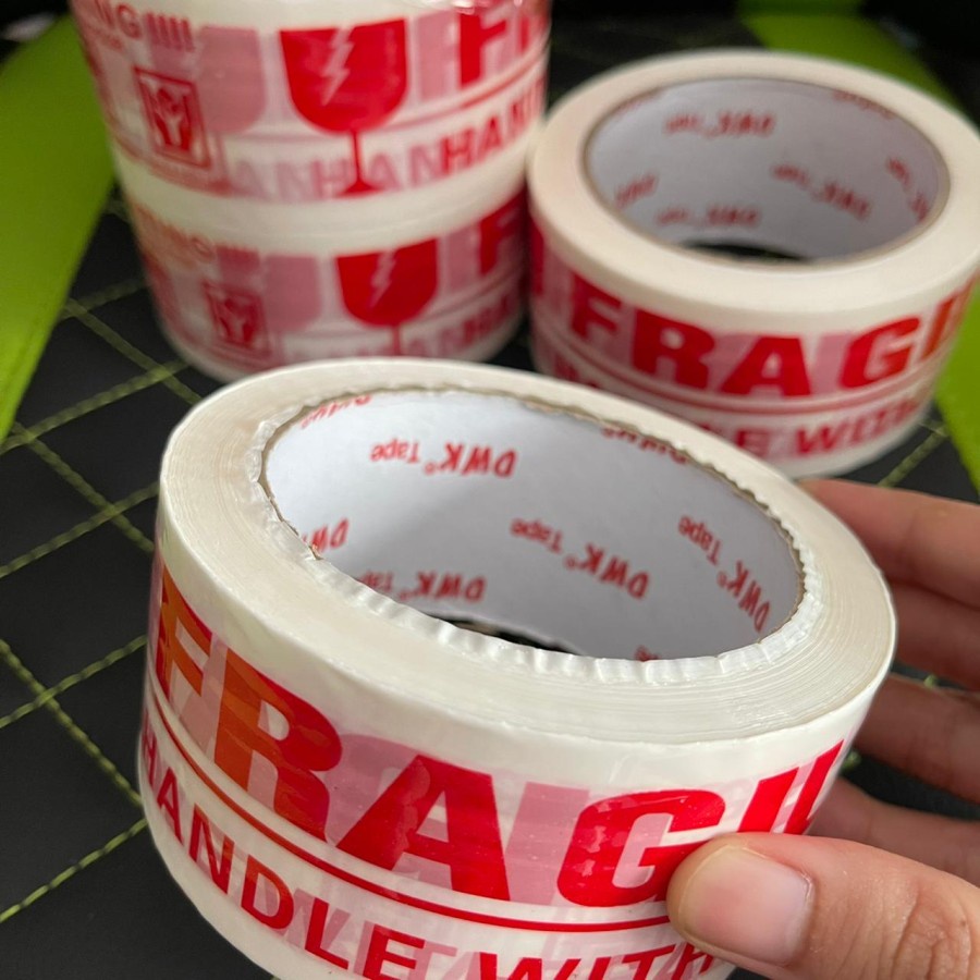 Jual Lakban Packing Fragile Merk DWK / Isolasi Fragile Merah / Putih ...