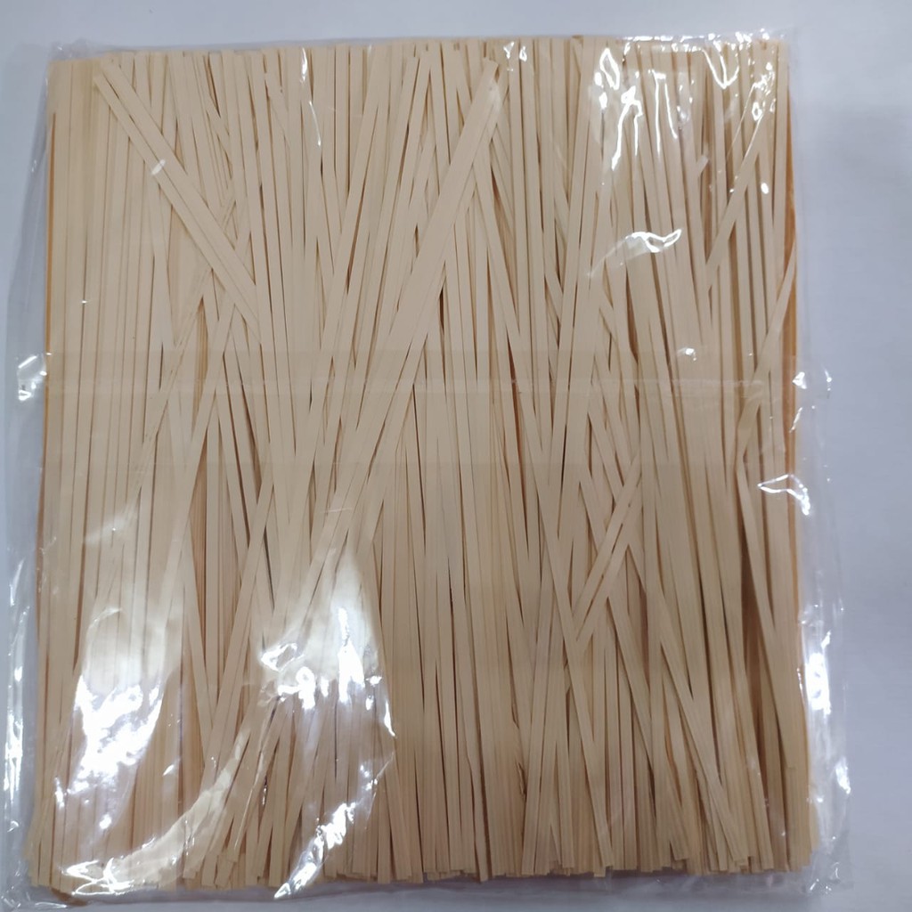 Jual ( 250 gr) NEW COLOUR !! Kertas Cacah / Serut / Shredded Paper ...