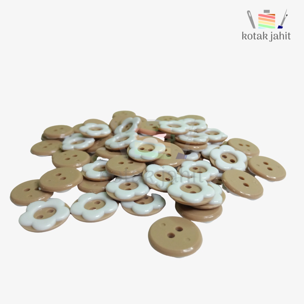 Jual kancing sakura 15mm per pak isi 1 gross 144 pcs pack 2 lubang ...