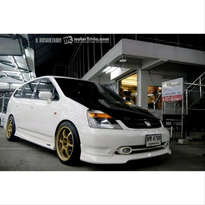 Jual Bodykit Stream -- Honda Stream BODYKIT stream modulo 2001-2005 GRT ...