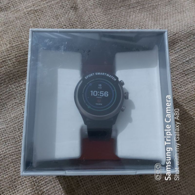 Harga fossil hotsell sport smartwatch