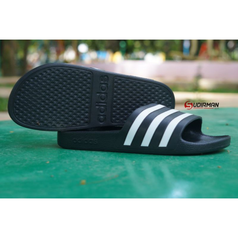 Jual Sandal slide Adidas Adilette Aqua Original !!! Shopee Indonesia