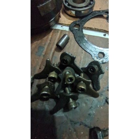 Jual Plat besi penahan bearing rasio tiger megapro dan gl | Shopee ...