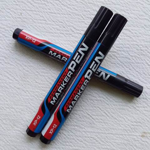 Jual Spidol Permanen HITAM BIRU MERAH - Permanent Marker Label Random ...
