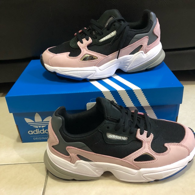 Harga adidas falcon store x kylie jenner